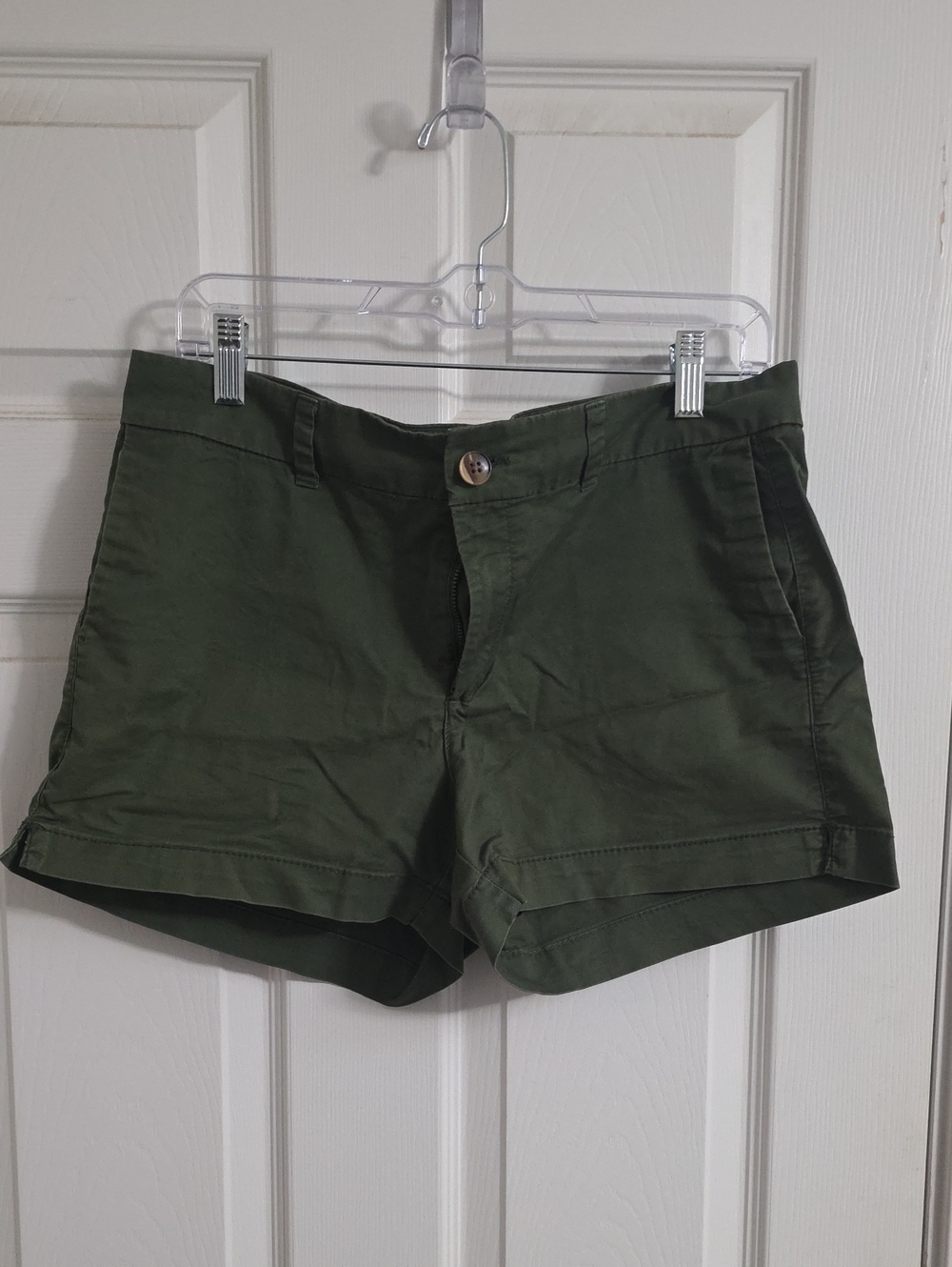 Old Navy Olive Green Women's Casual Bermuda Shorts